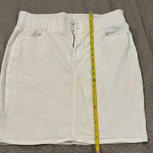 White denim skirt